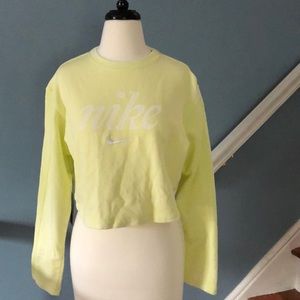 Nike Women’s Cropped Sweatshirt